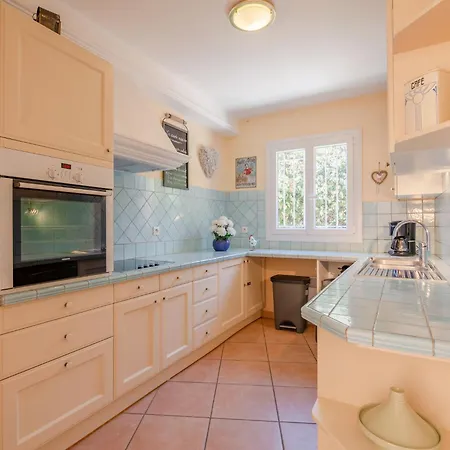 Holiday home Le Chardin By Interhome Saint Aygulf