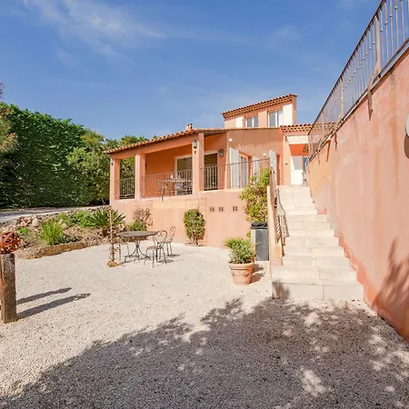 Holiday home Le Chardin By Interhome