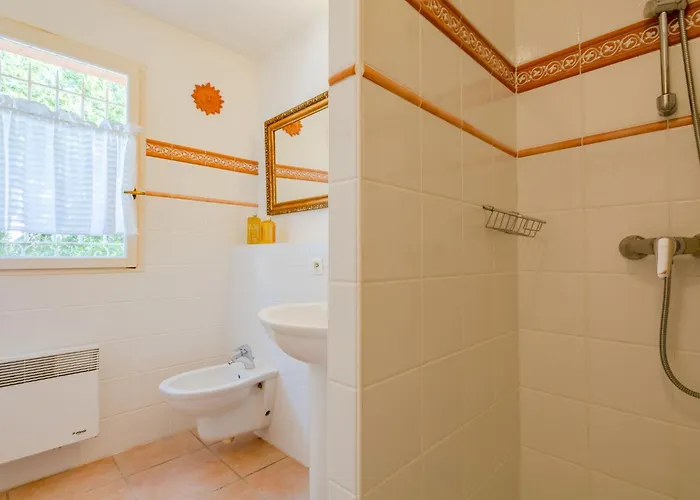 Le Chardin By Interhome * Saint Aygulf